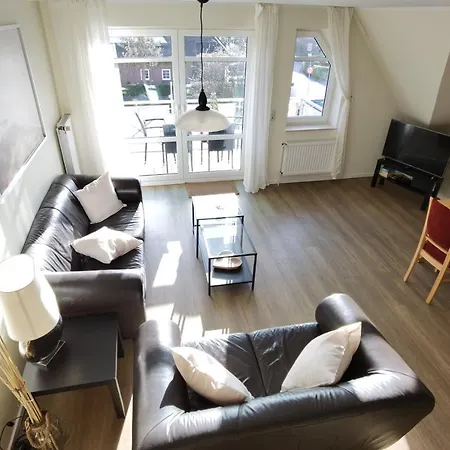 Schaake - Charmante Reetdachwohnung & Kostenfreier Parkplatz *