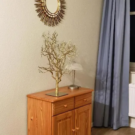 شقة Schaake - Charmante Reetdachwohnung & Kostenfreier Parkplatz *