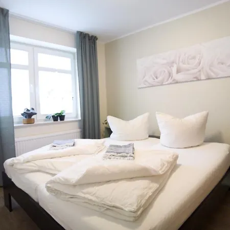 Apartmán Schaake - Charmante Reetdachwohnung & Kostenfreier Parkplatz