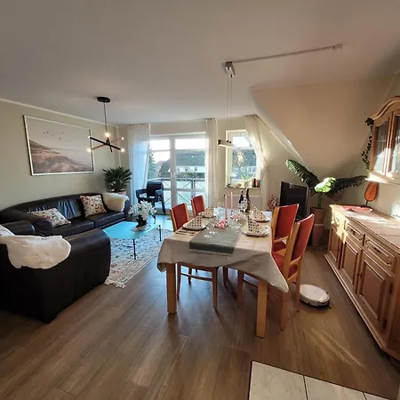 Schaake - Charmante Reetdachwohnung & Kostenfreier Parkplatz Appartement Hooksiel