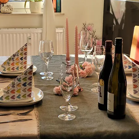 Appartement Schaake - Charmante Reetdachwohnung & Kostenfreier Parkplatz *